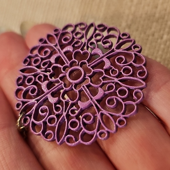 Lilac Metal Mandala Pendant On Long Silvertone Chain - Picture 1 of 6